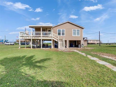 Photo of 914 Treaty Drive, Surfside Beach, TX 77541 (MLS # 94484210)
