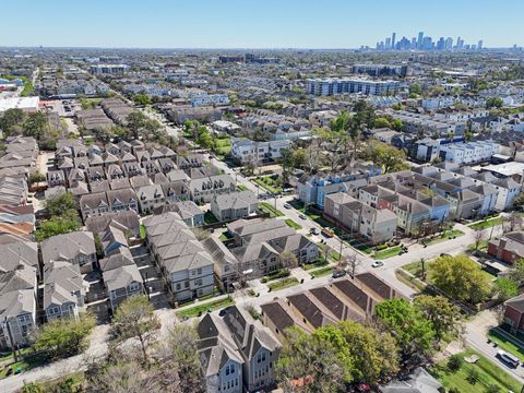 Tiny photo for 2601 Bevis Street #E, Houston, TX 77008 (MLS # 85784210)