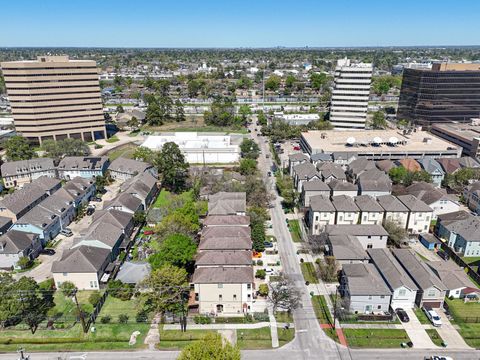 Tiny photo for 2601 Bevis Street #E, Houston, TX 77008 (MLS # 85784210)