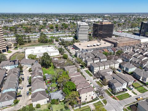 Tiny photo for 2601 Bevis Street #E, Houston, TX 77008 (MLS # 85784210)