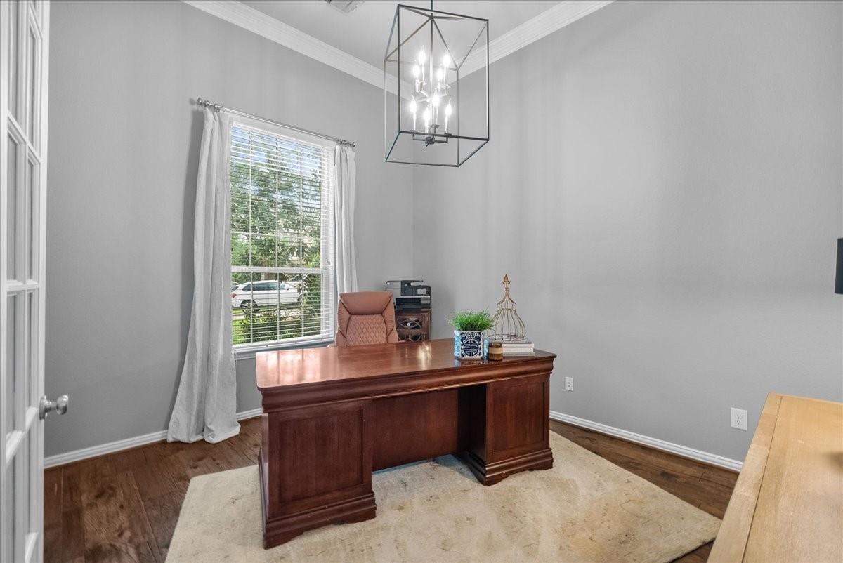 904 Cozy Hollow Court