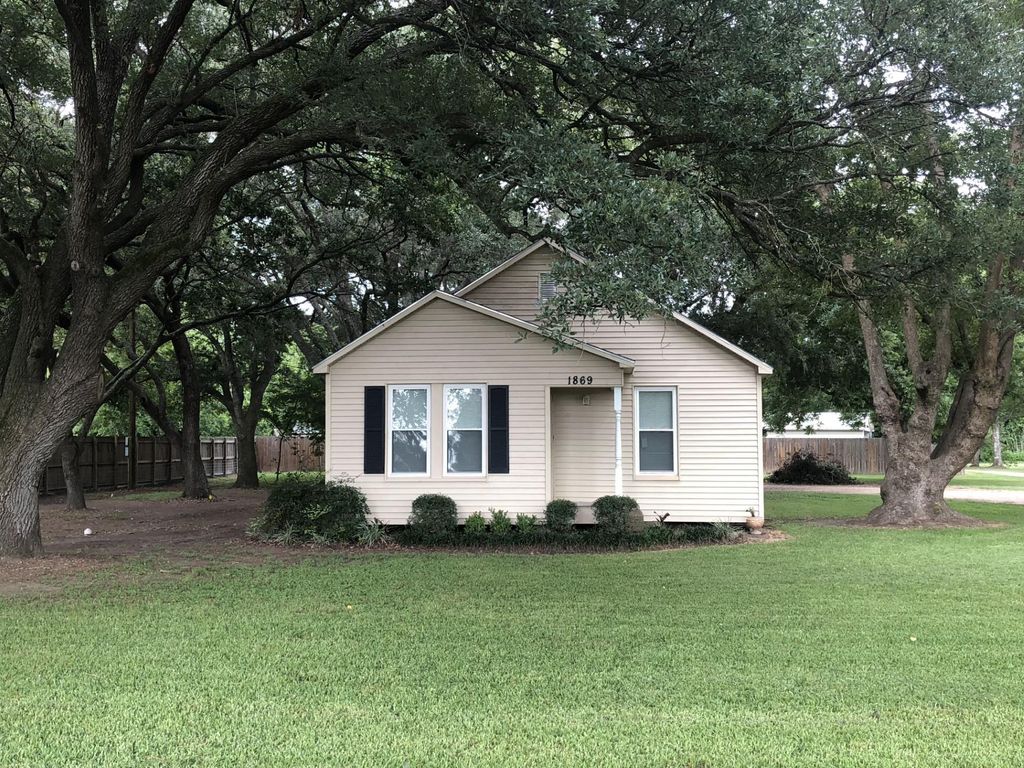 Photo of 1869 Fm 1163 Road, El Campo, TX 77437 (MLS # 26054538)