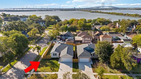 Photo of 3201 Nebraska Street, Baytown, TX 77520 (MLS # 45515045)