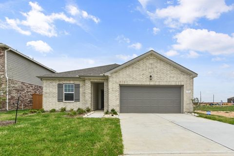 Photo of 27310 Clear Breeze Drive, Katy, TX 77493 (MLS # 84385398)