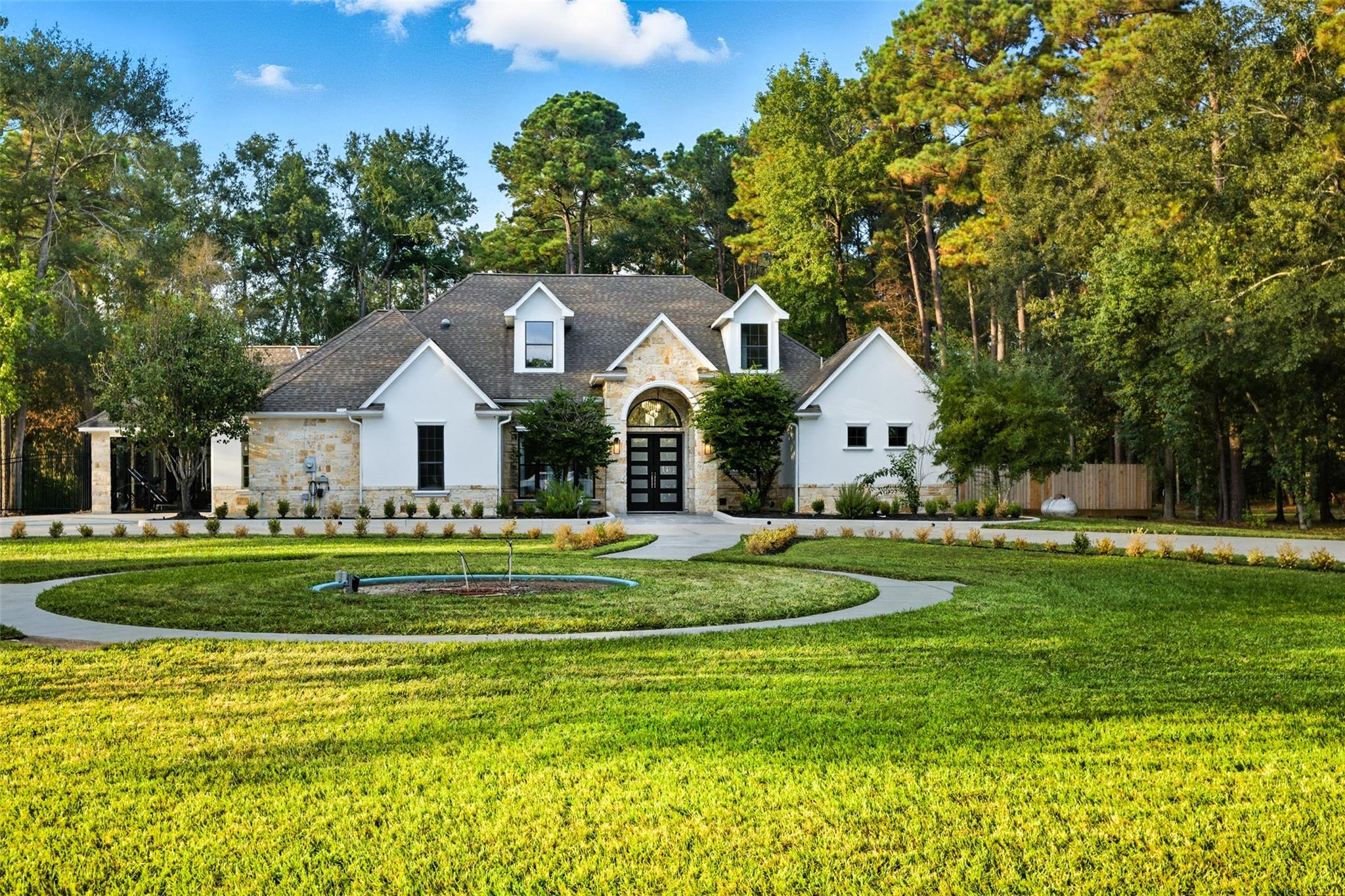 19531 Riverwalk Drive