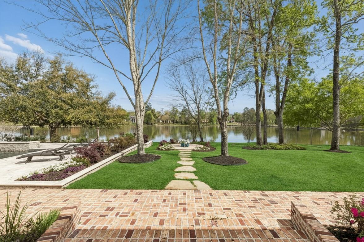 27306 Owosso Court