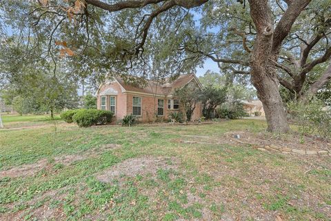 Tiny photo for 4425 Laurel Drive, Houston, TX 77021 (MLS # 87371525)