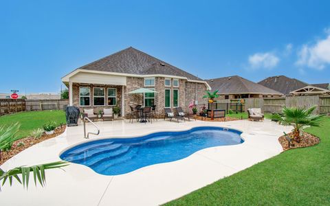 Photo of 9115 Regan Way, Mont Belvieu, TX 77523 (MLS # 56067150)