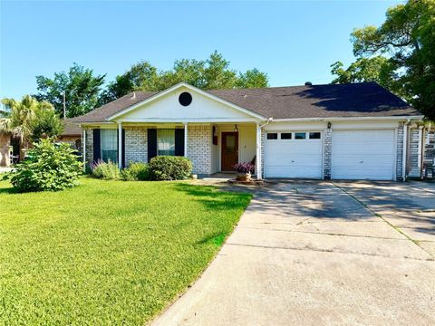 1201 N Heron Drive Seabrook TX 77586
