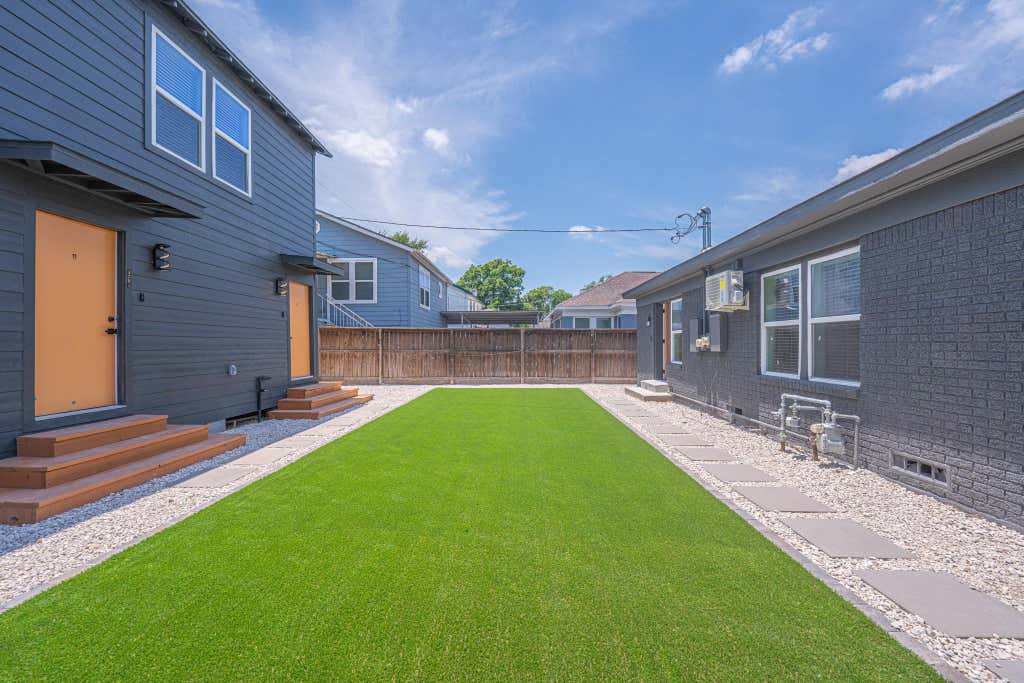Photo of 4202 Clay Street #B, Houston, TX 77023 (MLS # 73883724)