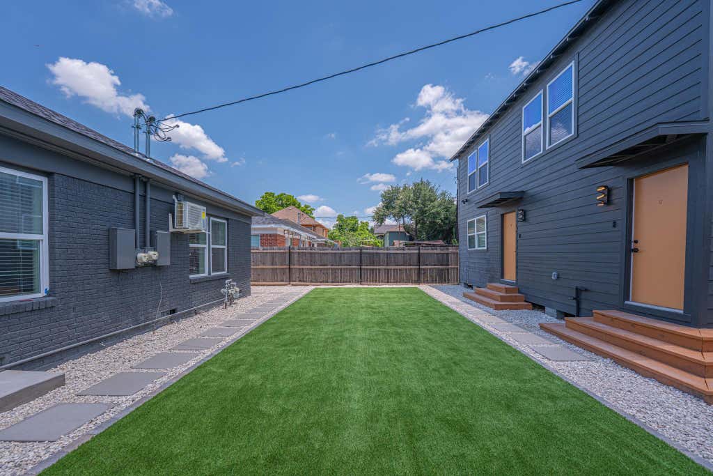 Photo of 4202 Clay Street #B, Houston, TX 77023 (MLS # 73883724)