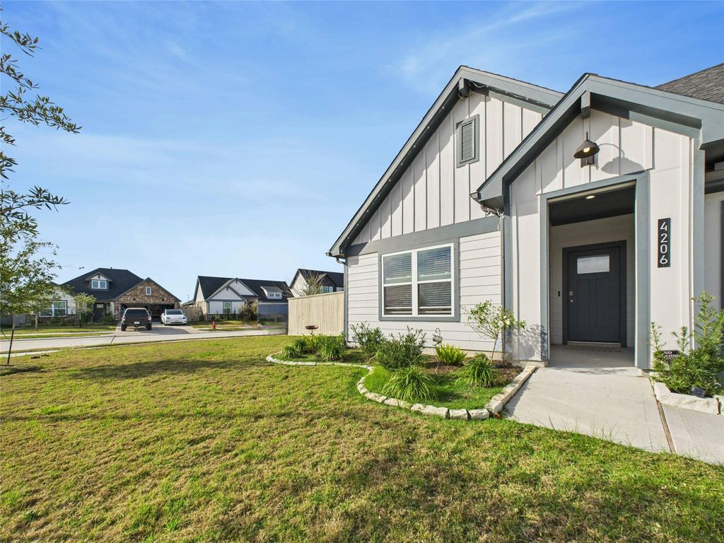 Photo of 4206 Butler Point Lane, League City, TX 77573 (MLS # 93329619)