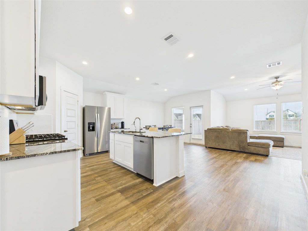 Photo of 4206 Butler Point Lane, League City, TX 77573 (MLS # 93329619)