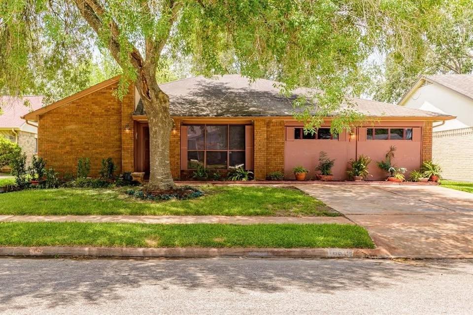16818 Nina Drive