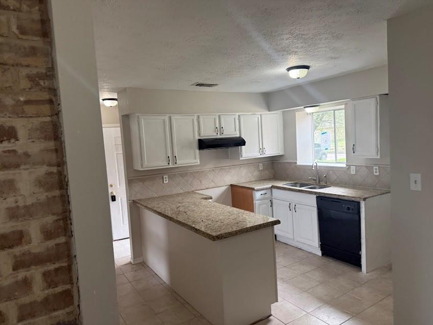 24130 Griffin House Lane