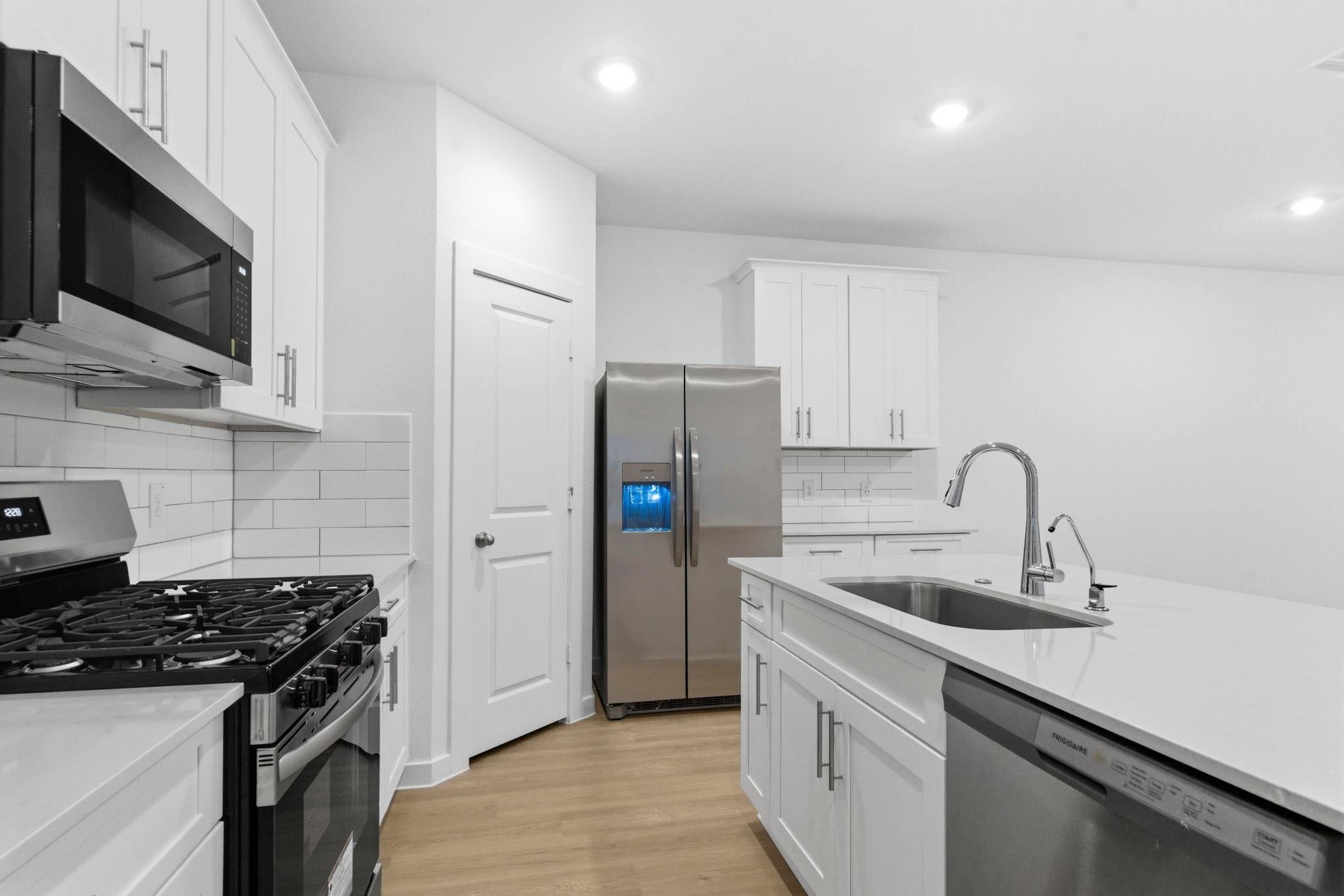7703 Smooth Valley Court