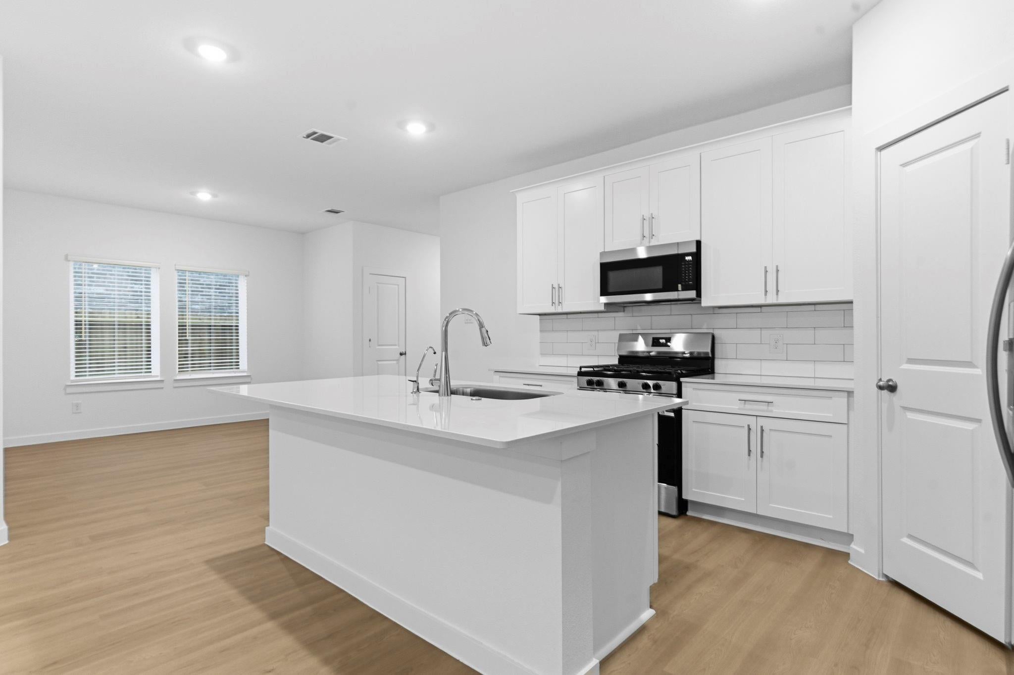 7703 Smooth Valley Court