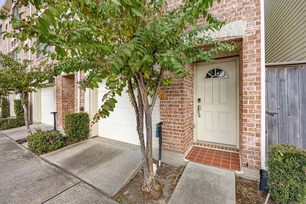 Photo of 7650 Springhill Street #601, Houston, TX 77021 (MLS # 91087552)