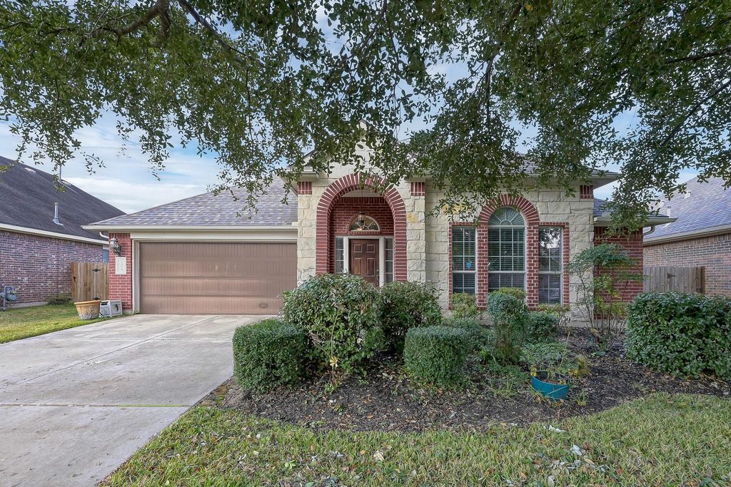 Photo of 22074 Mission Canyon Lane, Porter, TX 77365 (MLS # 24512479)