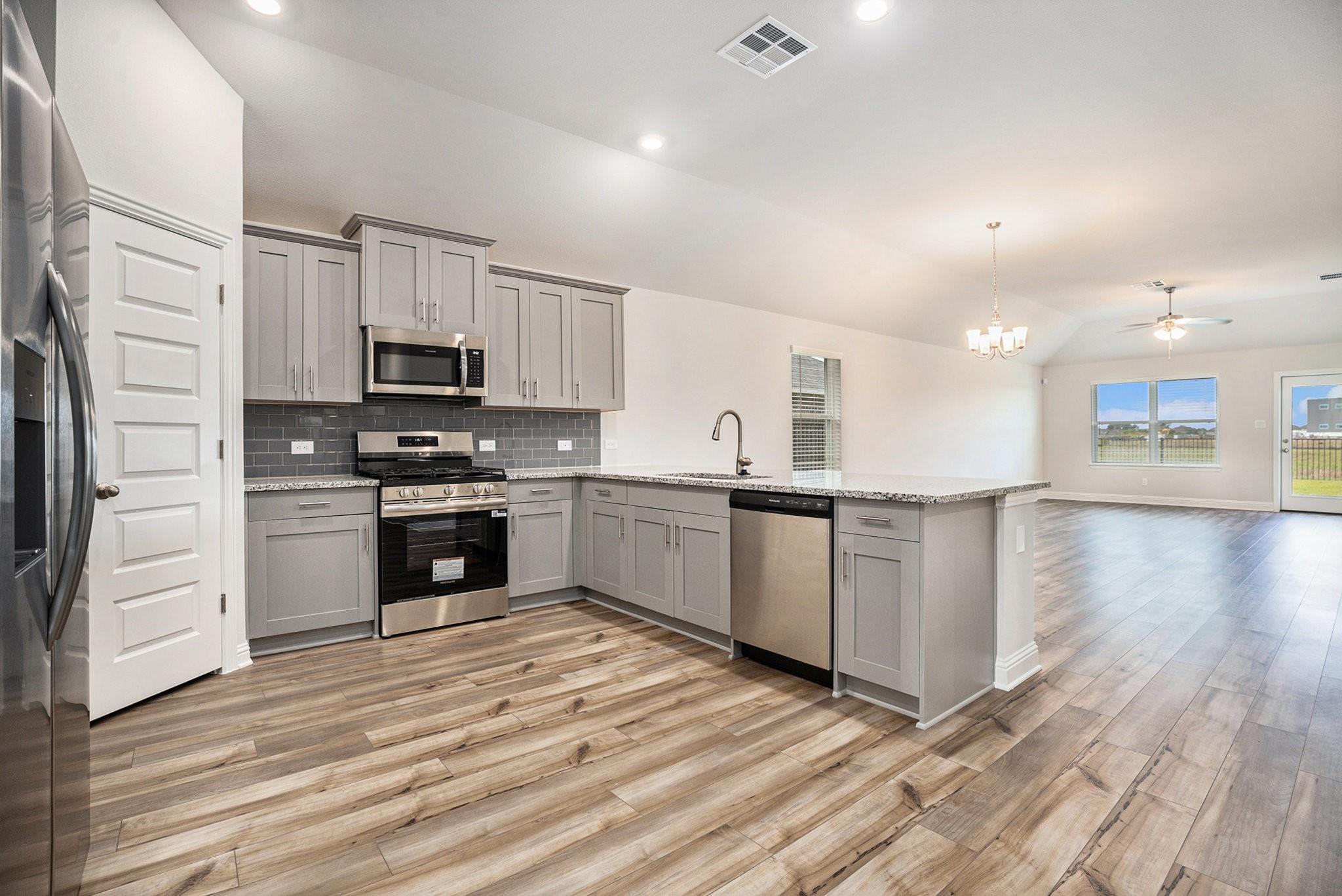 2433 Mar Vista Lane