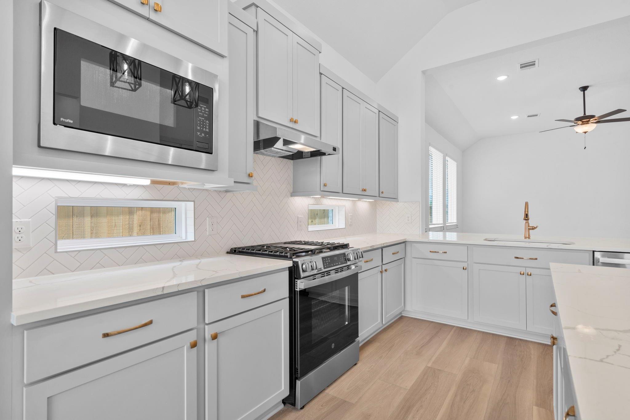 22203 Hercules Club Lane