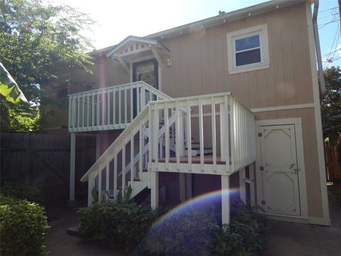 Photo of 2619 Avenue O 1/2 Rear Garage Apartment, Galveston, TX 77550 (MLS # 55058331)