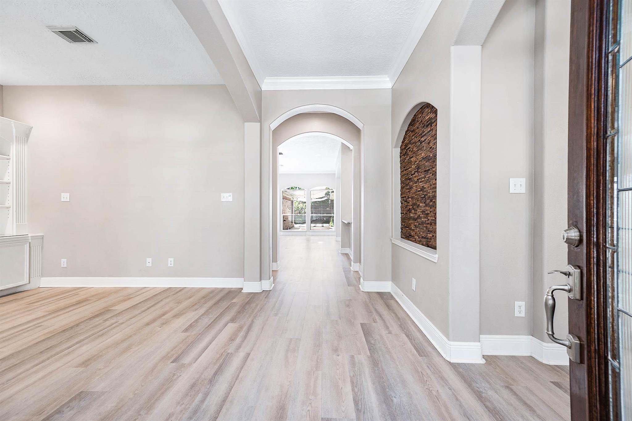 123 Mariner Cove Court