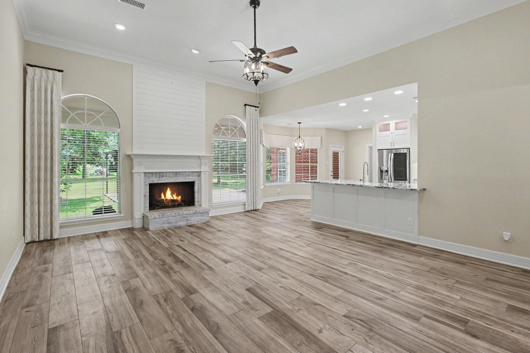 8911 Diamante Drive