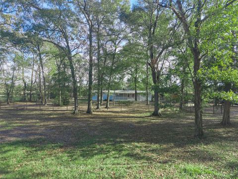 Photo of 17381 Fm 1484 Road, Conroe, TX 77303 (MLS # 86423913)