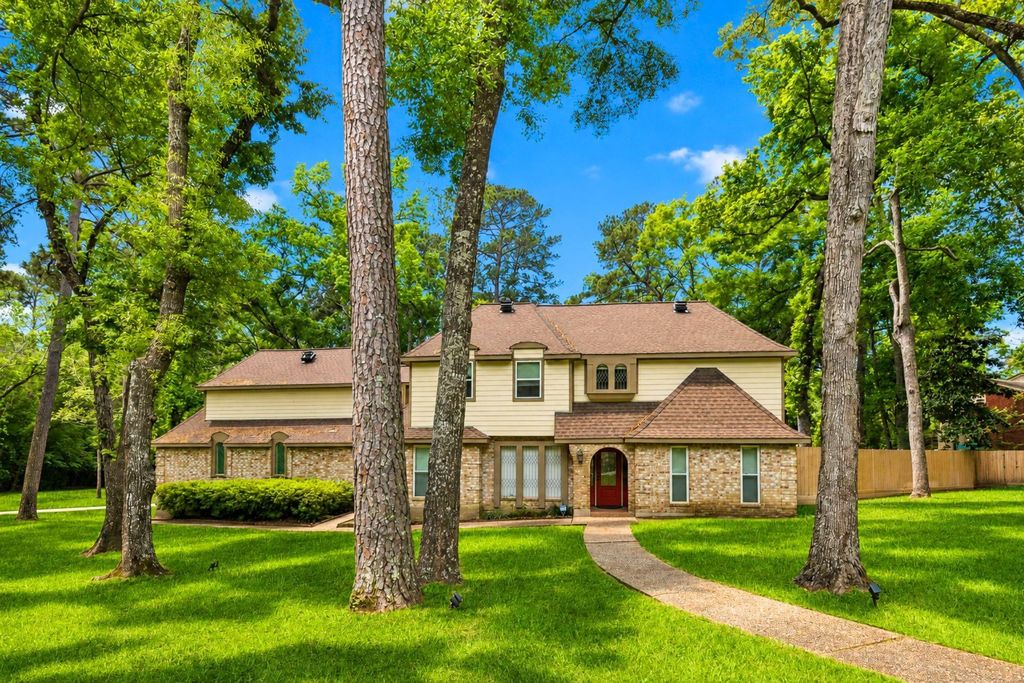 Photo of 2426 Kings Forest Drive, Kingwood, TX 77339 (MLS # 69376134)