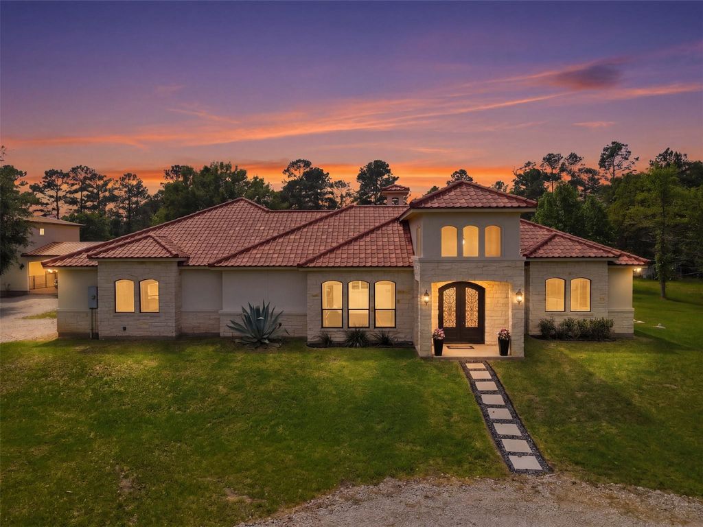 Photo of 10105 Heritage Ranch Road, Conroe, TX 77303 (MLS # 24334149)