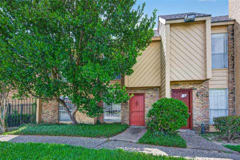 Photo of 3303 W Greenridge Drive #8, Houston, TX 77057 (MLS # 76954387)