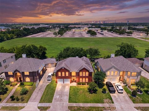 Photo of 13910 Sunset View Drive, Houston, TX 77083 (MLS # 74970821)