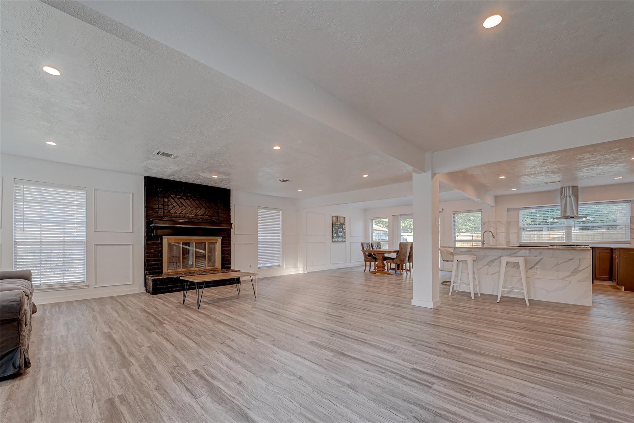 8002 Hurst Forest Drive