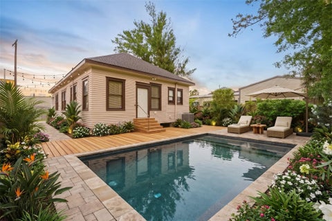 Photo of 1211 Bingham Street, Houston, TX 77007 (MLS # 10656245)