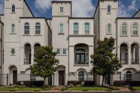 Photo of 637 Middle Street, Houston, TX 77003 (MLS # 64521509)