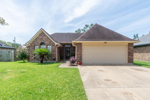 Photo of 808 Manor Drive, Angleton, TX 77515 (MLS # 63559332)