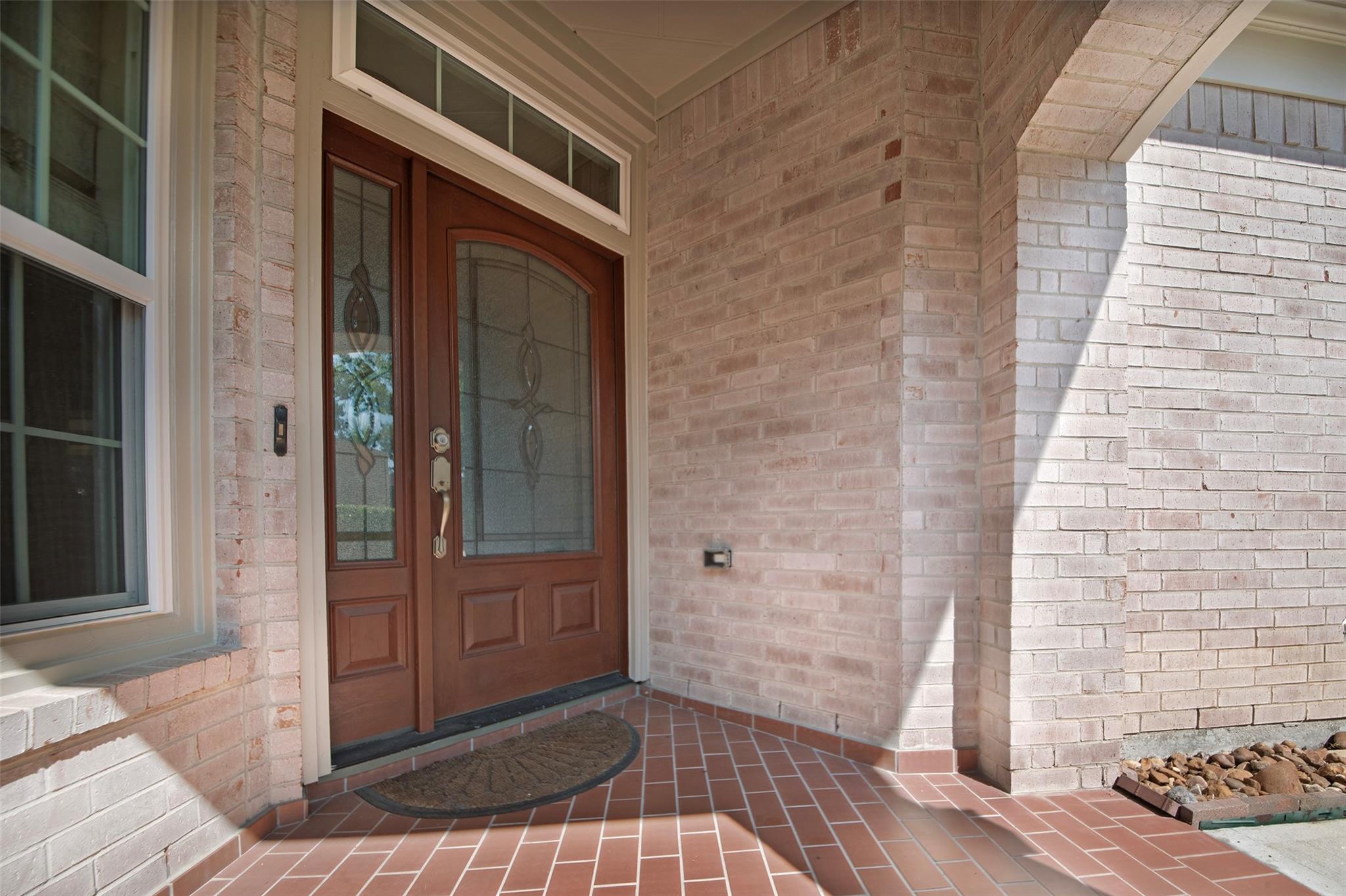 2719 N Strathford Lane