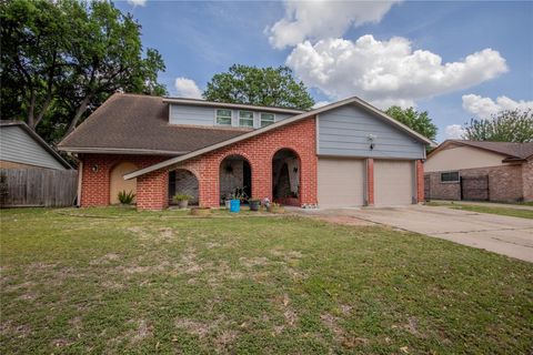 Photo of 5611 Long Creek Lane, Houston, TX 77088 (MLS # 41270055)