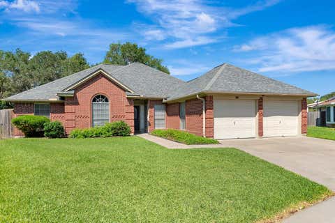 Photo of 103 Ashland Creek, Victoria, TX 77901 (MLS # 74276708)