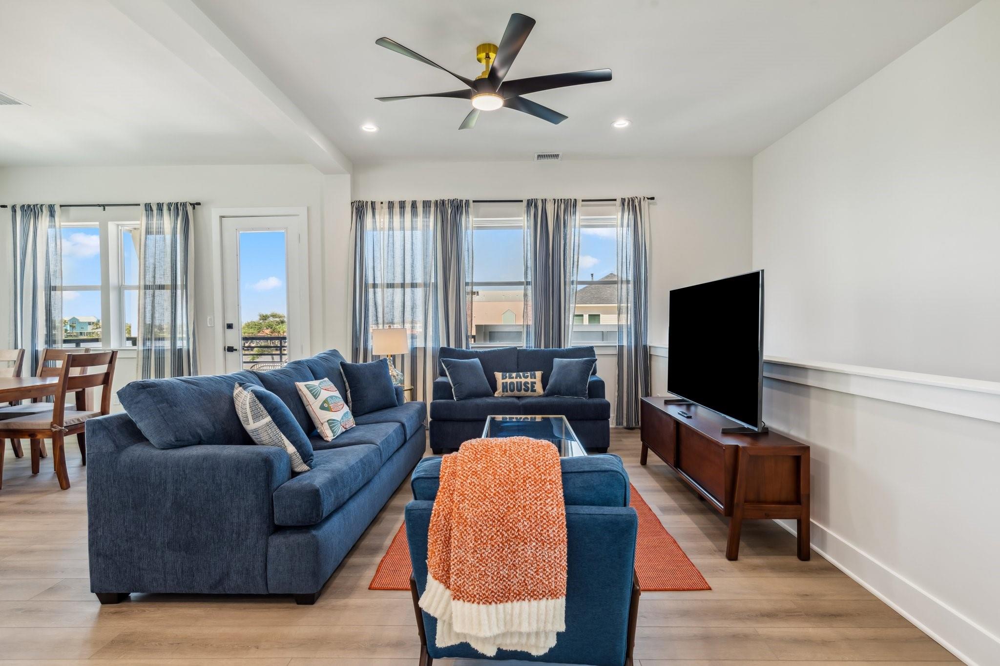 3622 Niko Ct