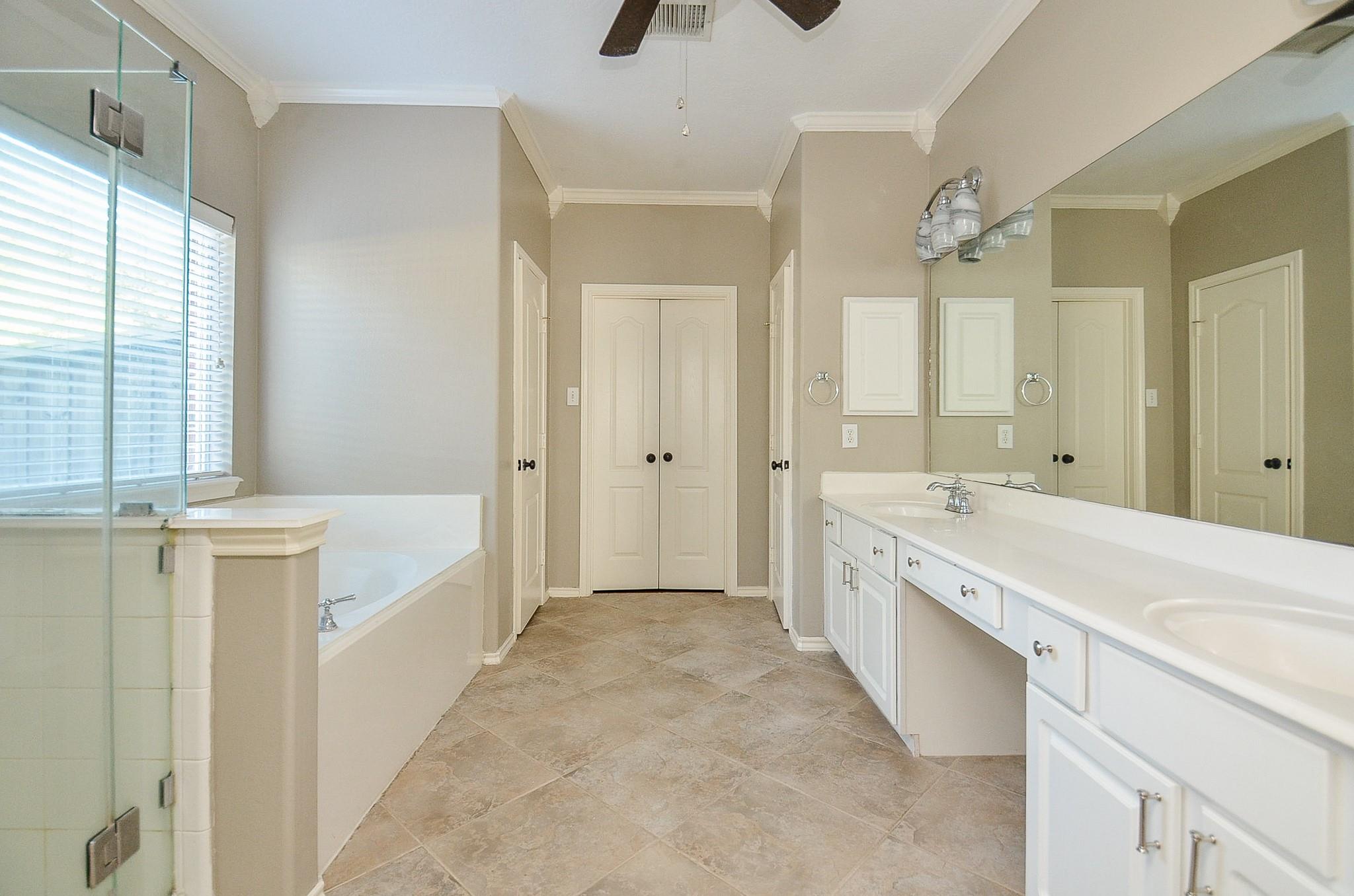 Katy, Texas 77494, United States, 4 Bedrooms Bedrooms, ,3 BathroomsBathrooms,Residential,Active,238855