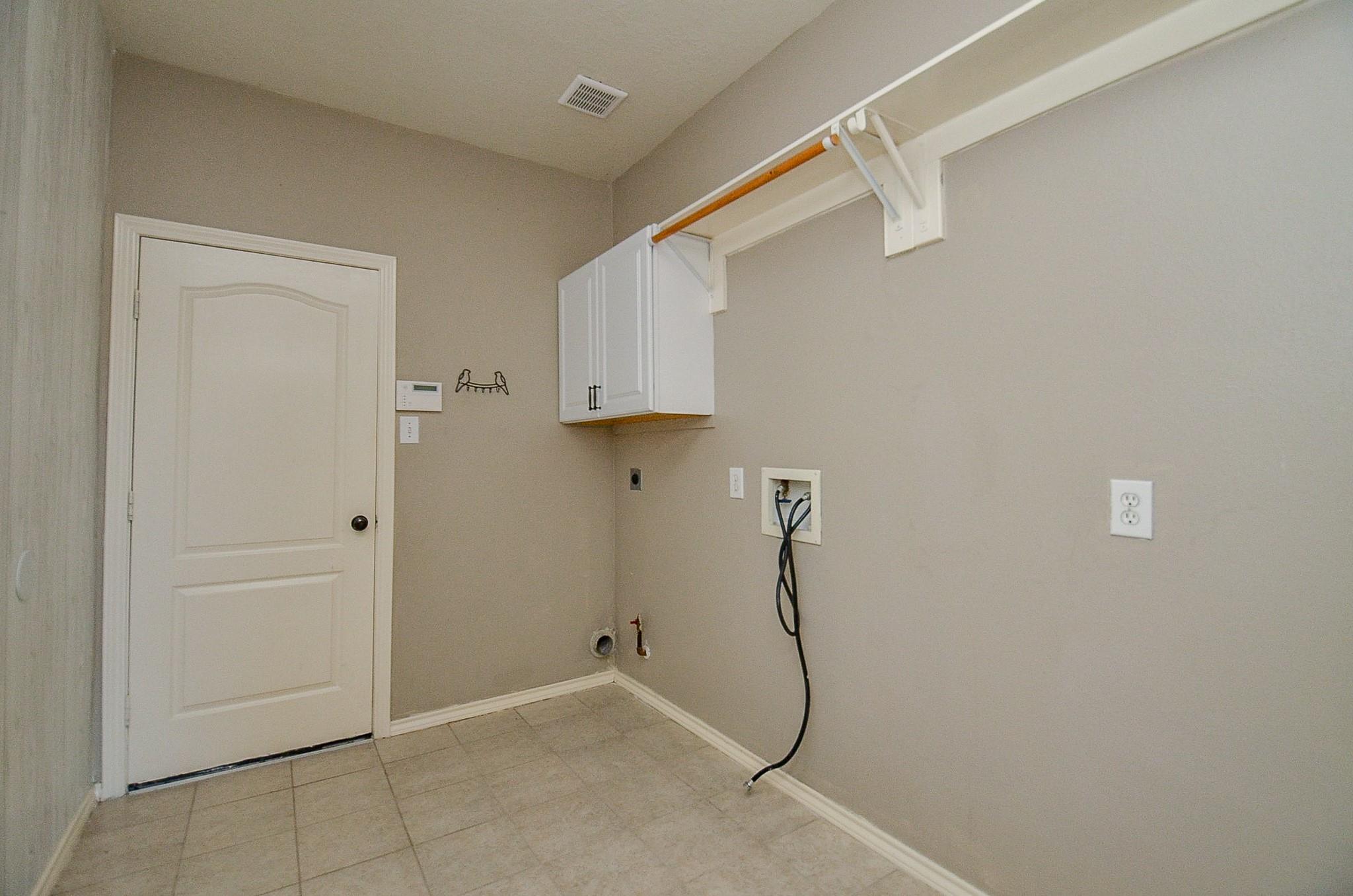 Katy, Texas 77494, United States, 4 Bedrooms Bedrooms, ,3 BathroomsBathrooms,Residential,Active,238855