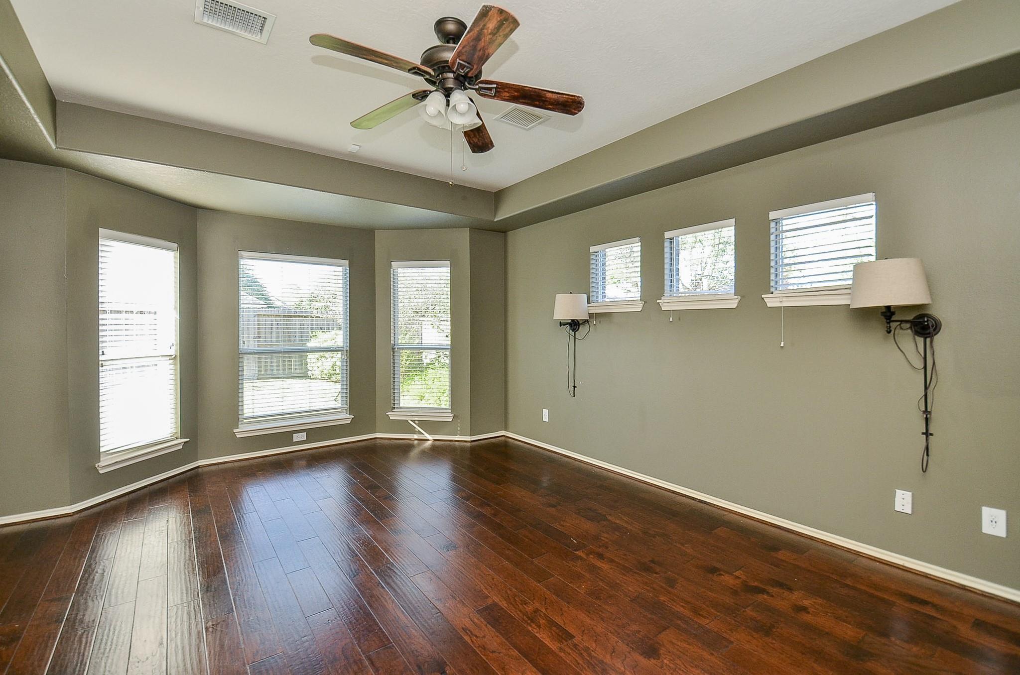 Katy, Texas 77494, United States, 4 Bedrooms Bedrooms, ,3 BathroomsBathrooms,Residential,Active,238855