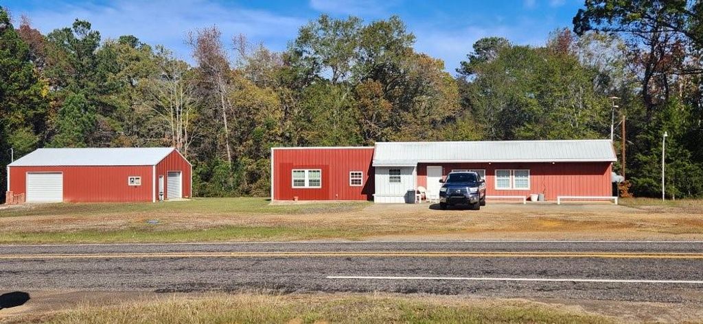 Photo of 8324 Fm 729, Jefferson, TX 75657 (MLS # 32892619)