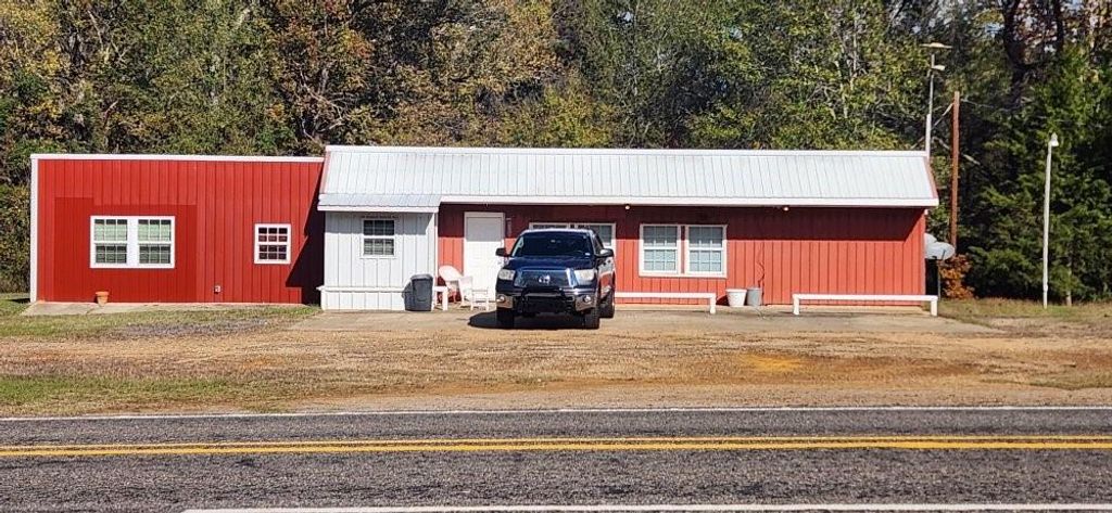 Photo of 8324 Fm 729, Jefferson, TX 75657 (MLS # 32892619)