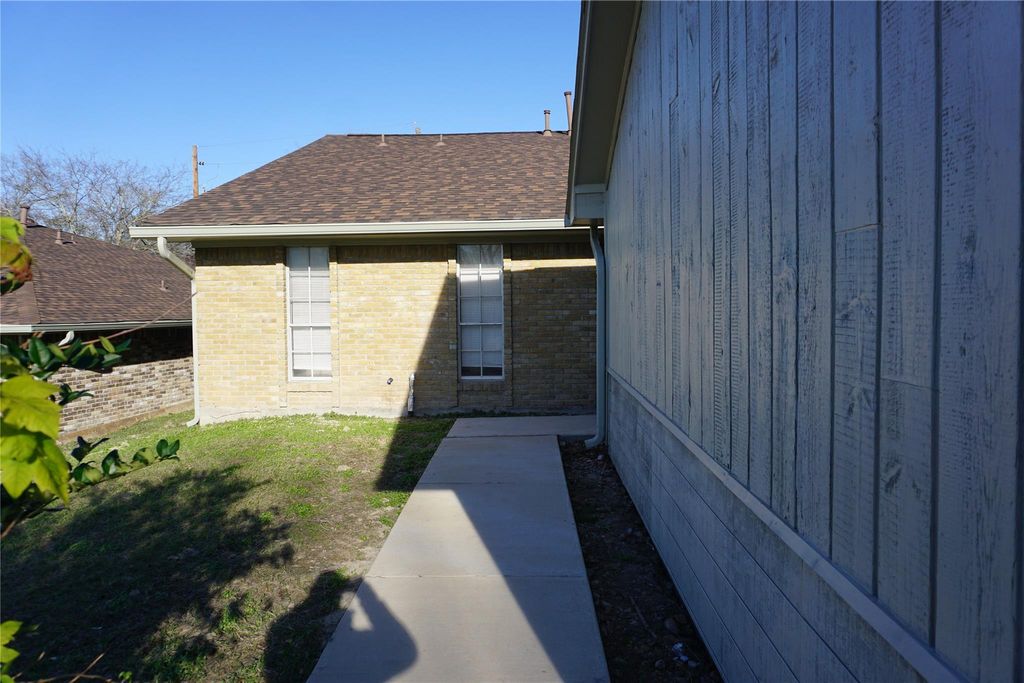 Photo of 1915 Normal Park Drive #A, Huntsville, TX 77340 (MLS # 14405858)