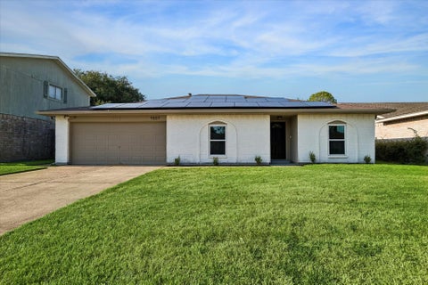 Photo of 9807 Sparrow Street, La Porte, TX 77571 (MLS # 8940898)