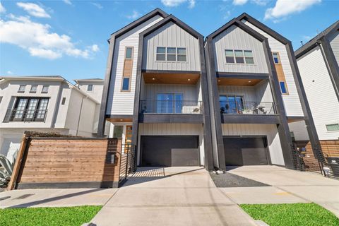 Photo of 2517 Detering Street, Houston, TX 77007 (MLS # 21147899)