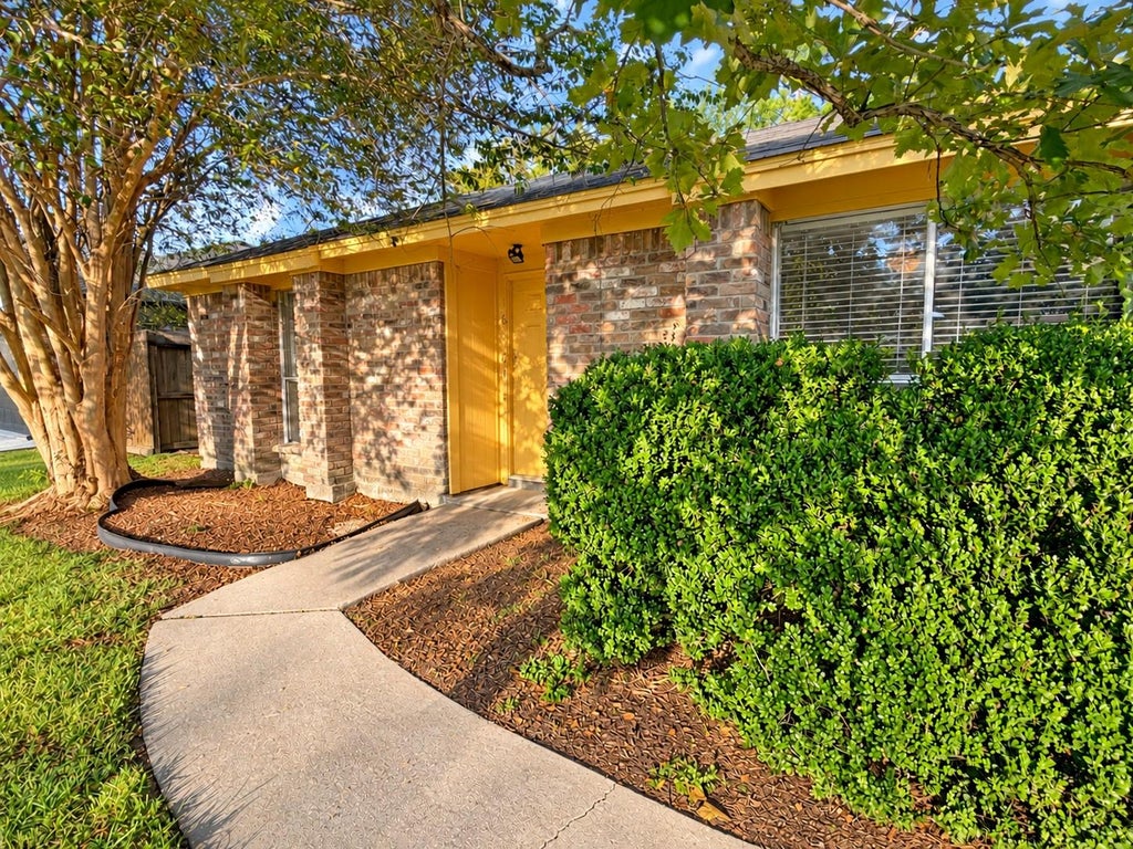 Photo of 16961 Mockingbird Court, Conroe, TX 77385 (MLS # 3487832)